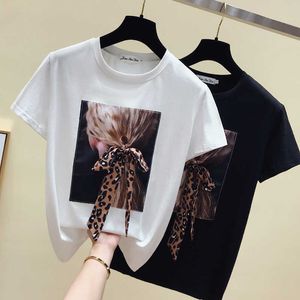 Korea White T Shirt Kobiety Ubrania O-Neck Lato Krótki Rękaw Aplikacje Vintage Tshirt Topy Casual Black Tee Shirt Femme 210604