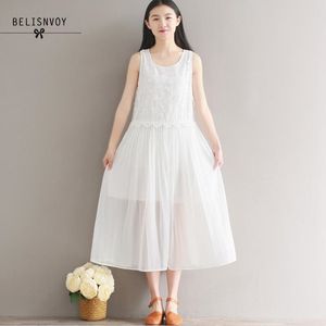 Robe femme sommar vit mesh klänning kvinnor ärmlös o-neck blommig broderi klänningar strand fest vestidos 210520