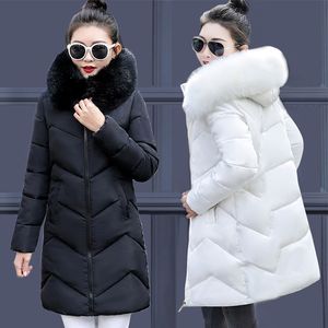Moda Nero Bianco Donna Giacca invernale Plus Size 6XL 7XL Cappotto invernale Donna Staccabile Grande pelliccia con cappuccio Inverno Caldo Parka lungo