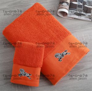 Top Fashion Towel Set Hipster Cotton High Quality Designer Towels Two Pieces Set Home Bath Hand Face Hair Multifunction Luxury Supplies