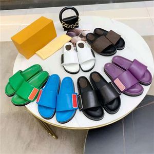Designers Women Velcro Slippers POOL PILLOW COMFORT Smooth Calfskin Flat Letter Mules Fashionable Easy-to-wear Rubber Bottom Width Slides