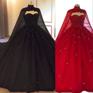 2021 Vintage luxurious escuro vermelho vestido de bola preto quinceanera vestidos sweetheart lace apliques de cristal grânulos com Cape Chapel Train Tulle Party Prom vestidos de noite