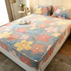 Sheets Sets Bed Linen Elastic Fitted Sheet Home Coral Fleece Single Double Mattress Cover Protector Winter Warm Plush Bedspread