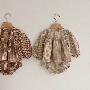 Baby Girls Suit Clothes Little Plaid Infant Set Puff Sleeve Blouse + Bloomer 2pcs Toddler 210429