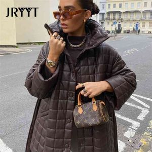 Jryyt PU Läder Oversized Belted Coats Kvinnor Vinterknapp Bottu Padded Parkas Mujer Office Lady Pocket Jackor Femme 210923