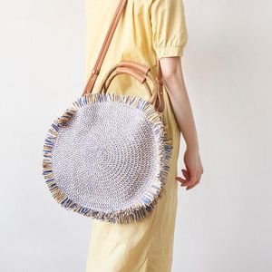 ショルダーバッグボヘミアンラウンドストローラタン女性ハンドバッグ手作り編まれたトートウィッカークロスボディ大きい夏のビーチバッグ財布