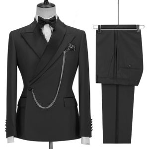 2021 Custom Made Black Groom Tuxedo Risvolto con visiera Doppio petto Abito da uomo Prom Wedding Party Abiti da uomo Costume (giacca + pantaloni)