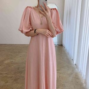 Summer Eleganckie damskie Różowe Mixi Sukienka Koreańska Odzież Casual Solid V-Neck Rękawy Latarnia Bandaż Kobieta Vestidos 210514