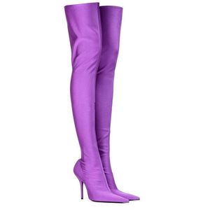 Boots Размер 34-43 Зима на колене Женщины Сатин Высокий каблук Slip на Обувь Направленные Мода Мода Женщина Длинные Многоцветные варианты