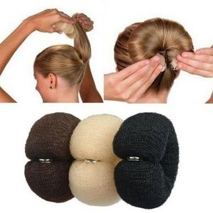 Hårtillbehör Styling Bun Curler Maker Ring med spänne Shaper Sponge Clip Foam Kvinnor Lady Girls Donut Hairbands Svart Vit Brun