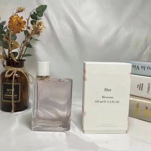 Luxuries Women Perfume Lady Fragrances Spray Elixir de Parfum 100mlフランス語ブランドの高香料郵便料金のあるあらゆる肌のためのフローラルノート