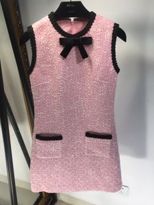 2021 Autumn Pink Tweed Short Women Dress Designer Bow Sleeveless A Line Dresses Womens Luxurious Pockets Vestidos De Festa 81813