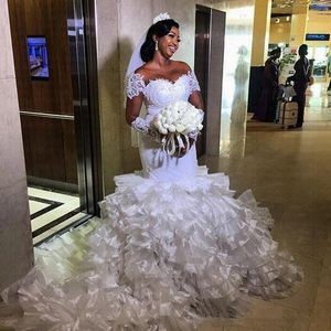 Encantador Ruffles Vestidos de Noiva de Sereia Africano 2021 pura Pescoço Renda Vestidos nupciais Goldous Tiered Organza Bride Dress