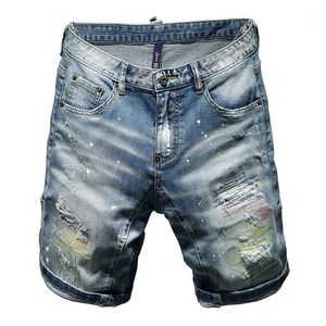 Pantaloncini di jeans strappati estivi da uomo Jeans corti con ricamo dipinto per uomo lavato maschile