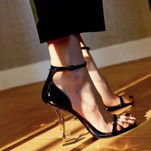 디자이너 여성 샌들 파티 패션 가죽 댄스 신발 새로운 섹시한 발 뒤꿈치 슈퍼 9cm 레이디 웨딩 금속 벨트 버클 하이힐 여자 신발 큰 크기 35-41 상자