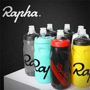 Rapha Bisiklet Su Şişesi 610/620 / 750ml Sızdırmaz Sıkılabilir Tat-Ücretsiz BPA-Ücretsiz Plastik Kamp Yürüyüş Spor Bisiklet Kettle Y0915