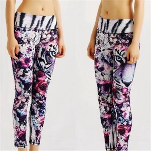 2021 Female Yoga Roupas sem costura de cintura alta Leggings empurrar para cima Leggins Sports Mulheres da aptidão que funciona energia elástica Calças Gym menina calças justas Boa 041