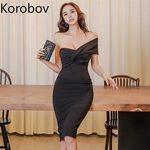 Korobov Summer Sexy Elegante Party Night Abiti Donna Slash Neck Slim Backless Abiti Mujer Coreano Solid Vintage Dress 210430