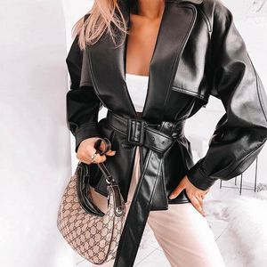 Vestes Femmes Black PU Veste en cuir PU pour Femmes 2021 Mode d'hiver Ceinturé Faux poches Poûter Streetwear Turn Down Collier Outwear