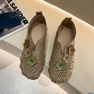 Oxford Loafers Daireler toptan satış-Sandalet Retro Hakiki Deri kadın Flats Yaz Hollow Yumuşak Oxford Anne Rahat Ayakkabılar Çiçek Desen Nefes Loafer lar Zapatos Mujer