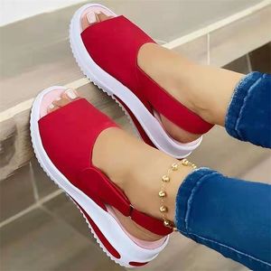 Thick Bottom Hook Loop Peep Toe Casual Sandals Wedges Platform Ladies Comfortable Sandals Women Beach Shoes Plus Size 43 Red 210705