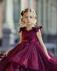 Mädchenkleider Glänzendes Glitzer-Festzug-lila Kleid für Kinder Ballkleid abgestufte handgefertigte Blumen formelle Blumenmädchen-Hochzeits-Vestidos