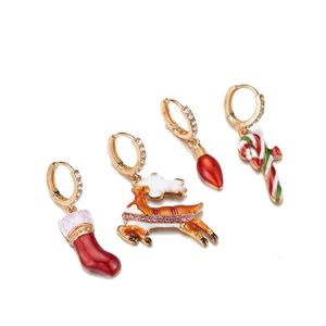 Stud 2022 Factory Direct Sales European och American Christmas Earrings Dripping Tree Elk