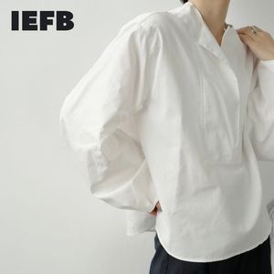 IEFB / desgaste de homens nicho camisa branca para macho primavera de estilo curto bolha manga enorme pulôver camisas fresca masculino 9y3373 210524