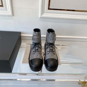 Jesienne skórzane buty, modne luksusowe buty Martinowe Lace Up Projektant kostki Boot Classic Cowhide Wysokiej jakości rozmiar: 35-40