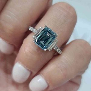 RANDH 3,5 10 × 8mm Niebieski Kolor Szmaragd Cut Dwie Bagietka Moissanite 100% 14K Solid White Gold Pierścień dla kobiet