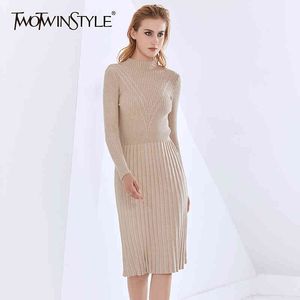 Twotwinstyle stickning slank klänning för kvinnor turtleneck långärmad hög midja solida minimalistiska klänningar kvinnlig mode höst 210517