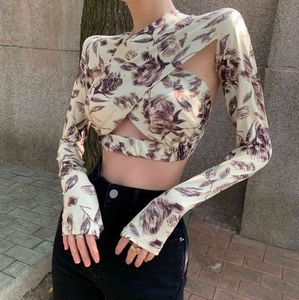 Manga Longa Tshirts Harajuku Camisas Primavera Slim Curto T-shirt Cruz Hollow Flowers Flowers Sexy Aberto Mulheres Top 193B 210420