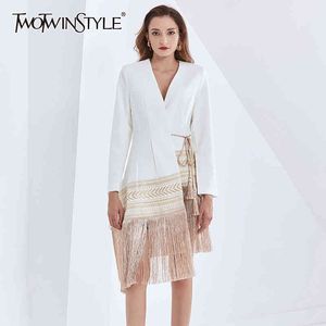Indie Folk Blazer For Women V Neck Long Sleeve Patchwork Tassel Lace Up Hit Color Plus Size Coat Female Style 210524