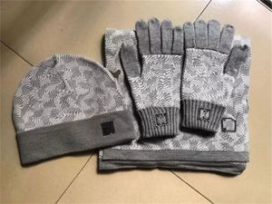 w 22 Шарф унисекс 2022 2Designer Mens Beanie Scarf Набор перчаток Роскошная шапка Вязаные шапки Лыжные шарфы Маска Унисекс Зимние модные комплекты на открытом воздухе