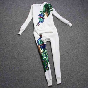 2020 Moda Kadınlar 2 Parça Setleri Bahar Sonbahar Rahat Uzun Kollu Tavuskuşu Sequins Kazak Uzun Pantolon Bayanlar İki Parçalı Takım Elbise TB704 X0428