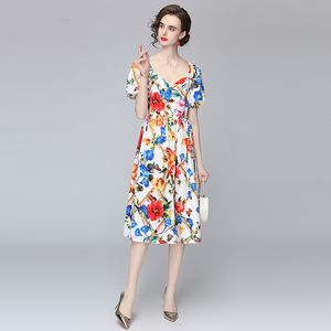 Boutique Summer Dresses Kortärmad Sweetheart Collar High-end Kvinnor Tryckt Klänning Mode Elegant Lady Floral Klänningar