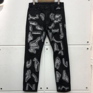 メンズジーンズの無限のダメージホールデニムジーンズメン女性ストレート蛍光グリーンレター刺繍パンツ273f