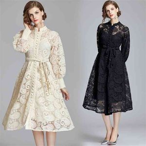 Vintage Lace Long Maxi Dress för Kvinnor Ärm Lantern Stå Hollow Out Sexiga Ladies Office Party Dresses 210602