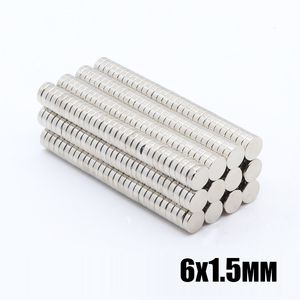 500 Stück N35 Rundmagnete 6 x 1,5 mm Neodym Permanent NdFeB Starker, leistungsstarker magnetischer Mini-Kleinmagnet