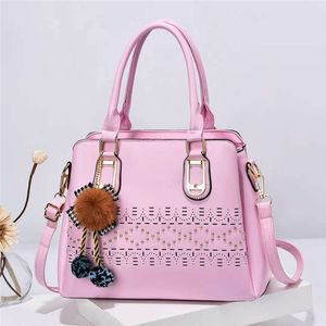 Designer Purses Women Shoulder Bag Handbags FemaleTote Bags Crossbody Handbag PU Leather beautiful Purse Lady Shopping Packs Pom Poms