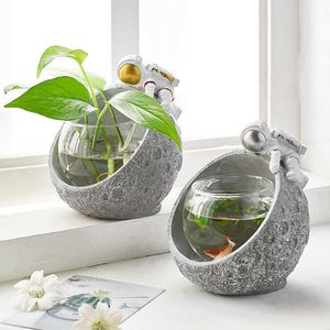 Creative Korean Glass Plant Flower Vase Decoration Home Astronaut Harts Diver Ornament Vases Hydroponics Office Desktop Decor 210623