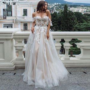 Seksowna plaża Koronki Linii Suknie Ślubne Off Suknie Ślubne Naramienne dla Brides Bez Rękawów Tulle Formalne małżeństwo Boho Vestido de Novia