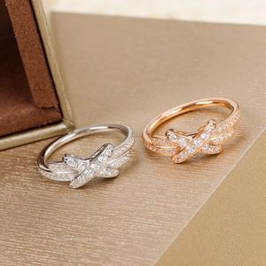 Cluster ringar europeisk och amerikansk 925 sterling silver guldpläterad korsring damer förlovning diamant mode varumärke smycken