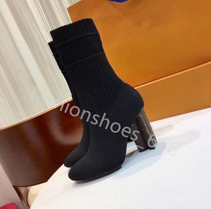 Meias outono inverno botas de salto alto moda sexy Malha designer de bota elástica alfabética sapatos femininos senhora Letra Salto alto grosso 9,5 cm Tamanho grande 35-42 Com caixa