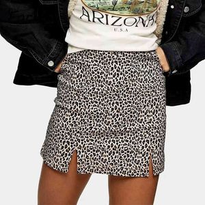Sida Slit Bodycon A-Liknande Kjolar Kvinnor Leopard Tryck Fashion Short Mini Skirt Casual Summer Print Cara Kjolar Bottons 210415