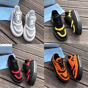 Tasarımcı Sıradan Ayakkabı Naylon Spor Ayakkabıları İtalya Klasik Moda Sneaker Up Erkekler Kadın Ayakkabı Deri Düz Ayakkabı Dış Mekan Nefes Alabilir Spor Eğitmenleri