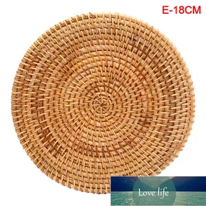 Set di sottobicchieri per bevande per accessori per il tè Kungfu Stoviglie rotonde Tovaglietta per piatti in rattan Tappetino per tazza K