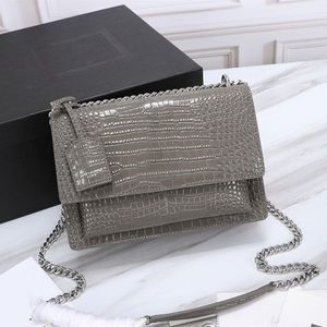 مصمم حقيبة crossbody عالية الجودة فاخر حقيبة يد محافظ تمساح نمط رفرف الجيب المتوسطة المرأة سلسلة جلد الكتف