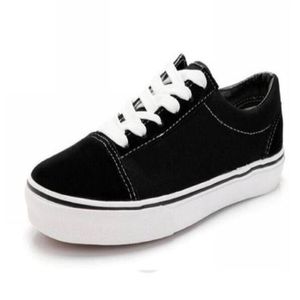 2022 Classics fashion Canvas Uomo Donna Scarpe casual Classico Nero Bianco Skateboard confortevole scarpa piatta taglia 36-44