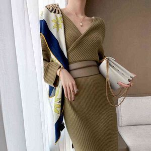 Women Autumn Winter Warm Sweater Dress 2021 New Fashion Sexy V-Neck Backless Wrap Hip Hanbok Vintage Temperament Knitted Dress Y1204